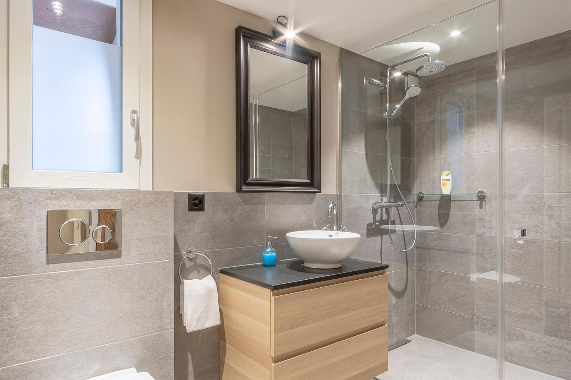 Ahorn Apartment *